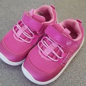Stride Rite size 5 Pink tennis shoes